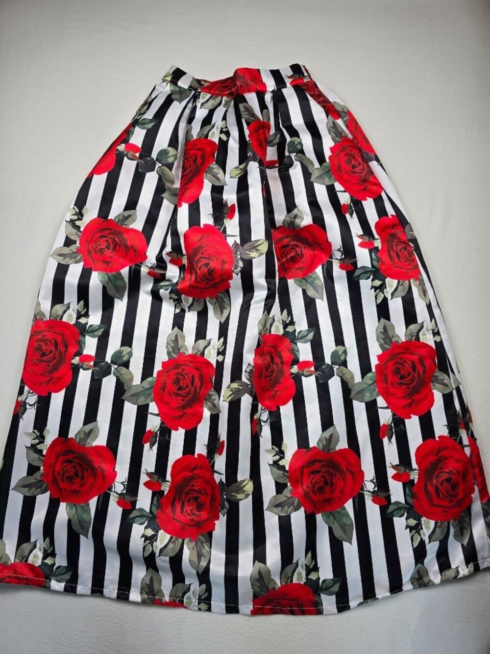Red & Black Striped Floral Rose Print Maxi Skirt XS/S Womens Elastic Waist